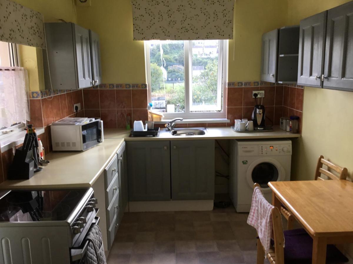 Apartment With Shared Garden And Basic Equipments Plymouth Luaran gambar